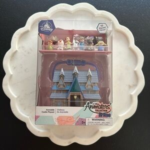 Disney Animators' Collection Littles ~ Arendelle Castle Playset